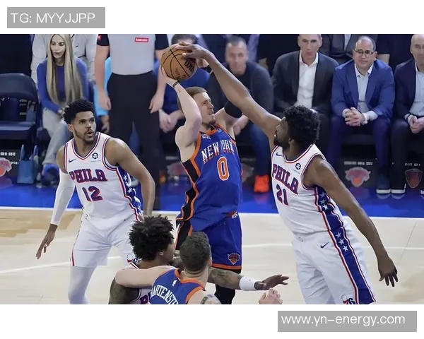 尼克斯与费城对决激战正酣球迷期待精彩表现与逆转奇迹